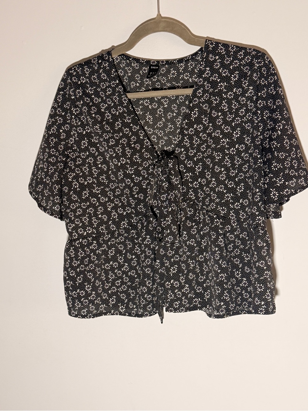 SHEIN Black Floral Tie-Front Blouse